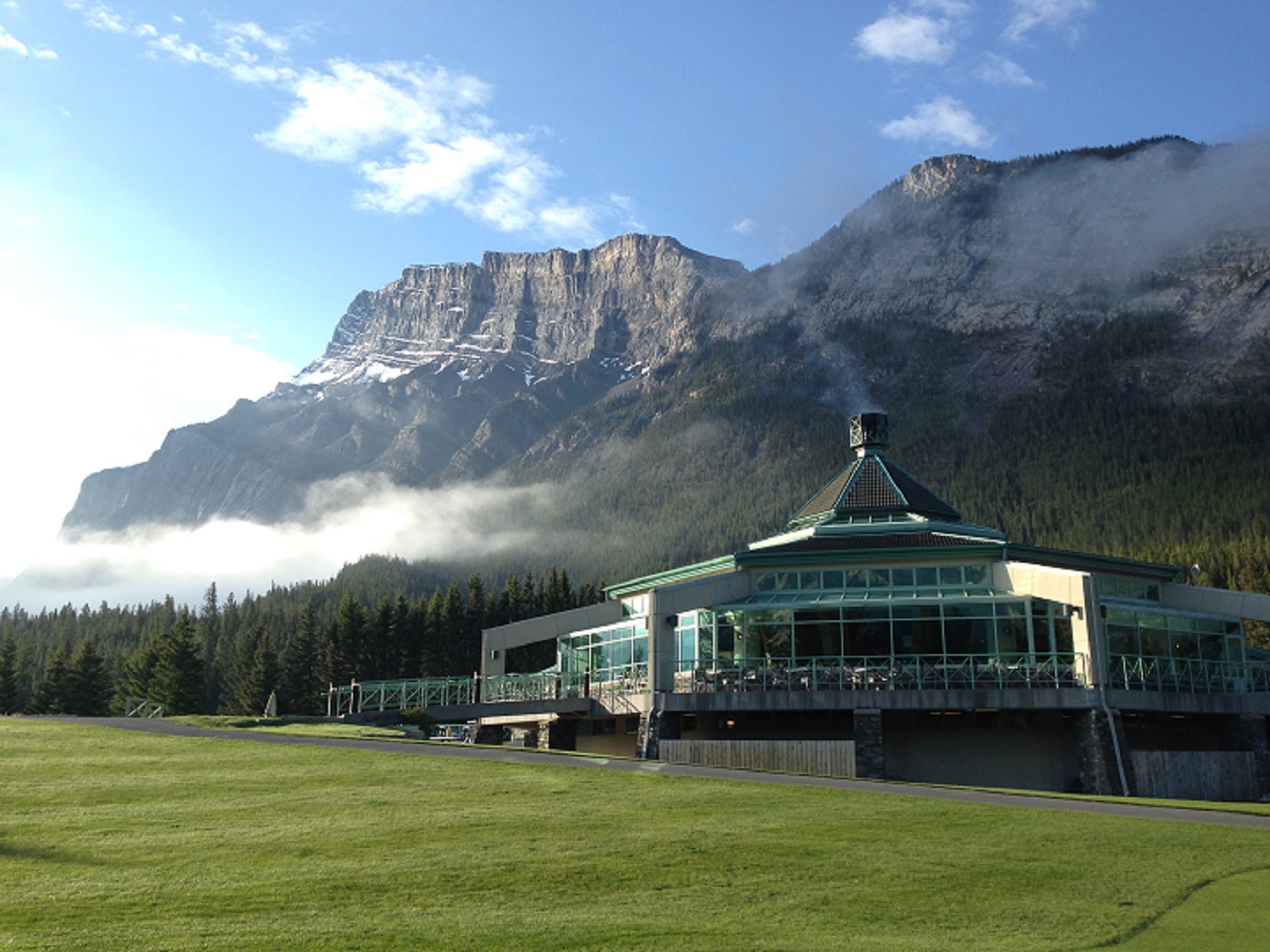 Fairmont Banff Springs Clubhouse